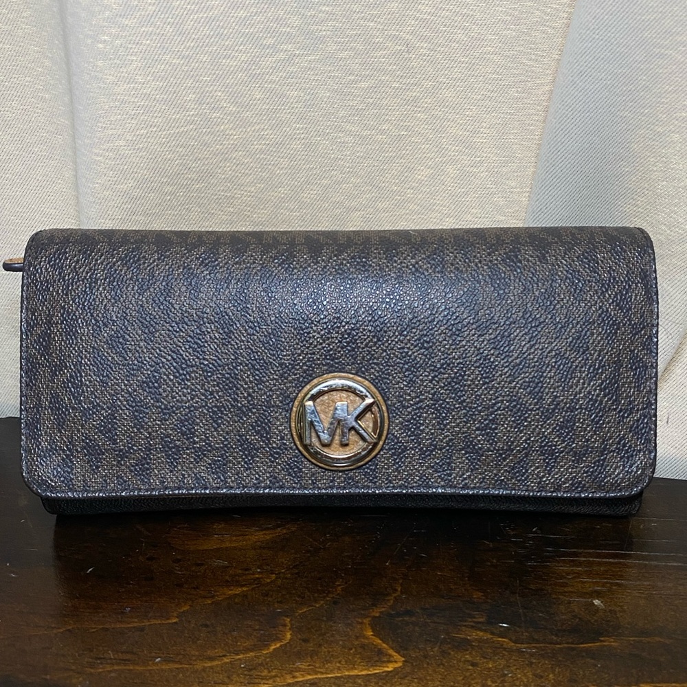 Micheal Kors Wallet